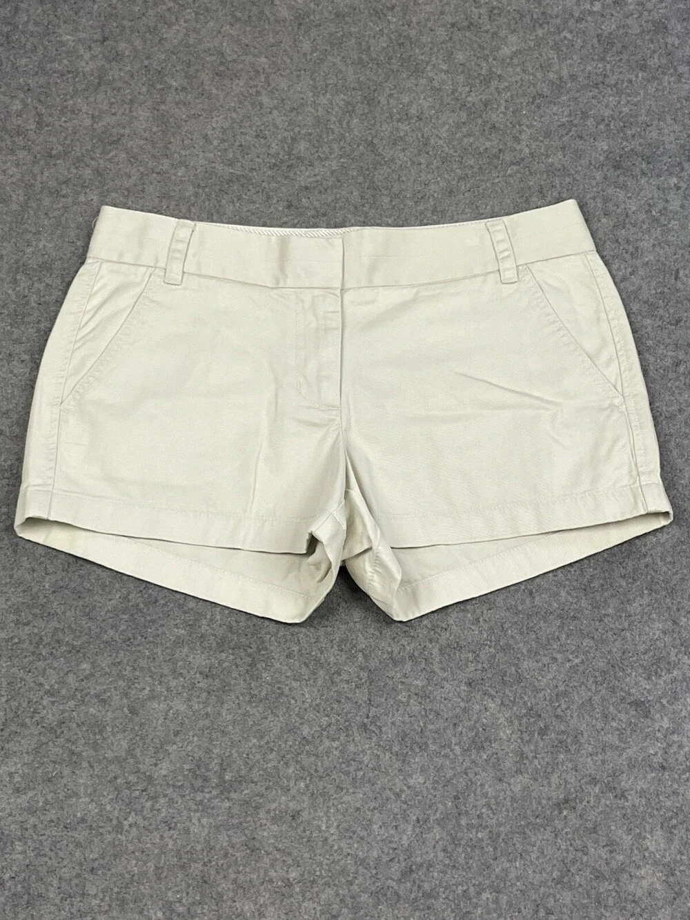 J Crew Shorts Womens 6 Beige Flat Front Chino Twill Comfort Solid Beach Summer